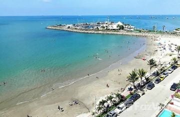Oceanfront Apartment For Sale in Puerto Lucia - Salinas in La Libertad, Санта Элена