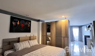 1 Bedroom Condo for sale in Patong, Phuket Phuket Palace