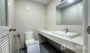 曼谷 Khlong Tan Nuea KC Court Apartment 3 卧室 住宅 售 