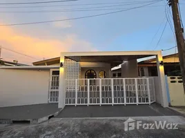 3 Habitación Casa en venta en Chaofa Dowroong, Talat Nuea