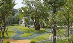 Фото 2 of the Общественный парк at Lake Legend Chaengwattana