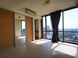 2 спален Кондо в аренду в The Lofts Ekkamai, Phra Khanong