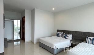 2 Bedrooms Condo for sale in Nong Prue, Pattaya Musselana