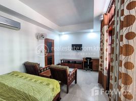 1 спален Квартира в аренду в One Bedroom Apartment for Lease in 7 Makara, Tuol Svay Prey Ti Muoy
