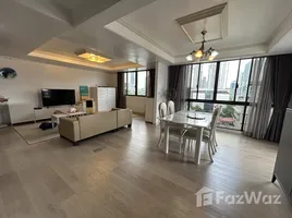 2 Bedroom Apartment for sale at The Prestige 49, Khlong Tan Nuea