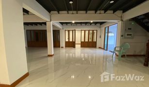 4 Bedrooms House for sale in Phlapphla, Bangkok 