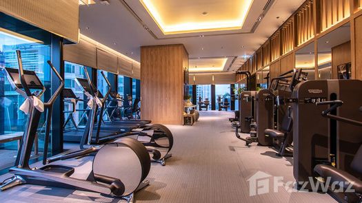 图片 1 of the Communal Gym at The Ritz-Carlton Residences At MahaNakhon