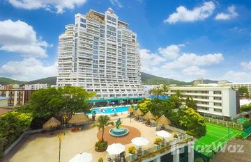 Andaman Beach Suites in 芭东, 普吉