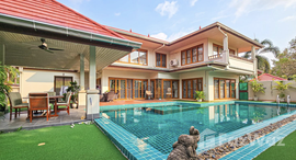 Verfügbare Objekte im Greenview Villa Phoenix Golf Club Pattaya