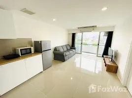 2 chambre Condominium à louer à , Phra Khanong