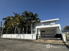 วิลล่า 6 ห้องนอน ให้เช่า ในโครงการ หมู่บ้าน ล้านนา ธารา, หนองควาย