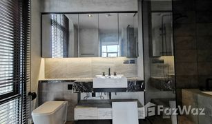 Кондо, 2 спальни на продажу в Khlong Toei Nuea, Бангкок The Lofts Asoke