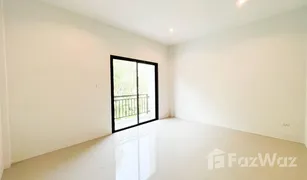 3 Bedrooms Shophouse for sale in Wichit, Phuket 