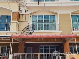 Suetrong Grand Home Kaset-Ratchayothin で売却中 3 ベッドルーム 町家, セナ・ニコム, チャトチャック, バンコク