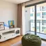 1 Schlafzimmer Wohnung zu verkaufen im Via Botani, Khlong Tan Nuea