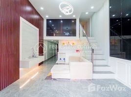 4 침실 Duplex Apartment for Sale in Daun Penh에서 판매하는 아파트, Phsar Thmei Ti Bei