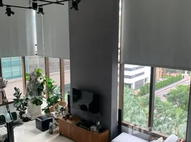 2 Bedroom Apartment for sale at The Emporio Place, Khlong Tan