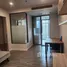 1 Habitación Apartamento en alquiler en The Room BTS Wongwian Yai, Bang Lamphu Lang, Khlong San, Bangkok