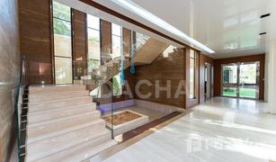 5 Habitaciones Villa en venta en , Dubái Sector R