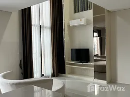 Villa Asoke에서 임대할 1 침실 콘도, 막 카산