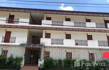 Chabusuk Apartment in Surasak, Pattaya