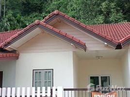 2 Habitación Adosado en venta en Chamai, Thung Song, Chamai