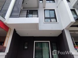 3 Bedroom Townhouse for sale at The Inspire Teparak-Wong Waen, Thepharak