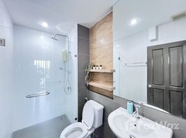 1 спален Кондо на продажу в Hill Myna Condotel, Чернг Талай, Тхаланг