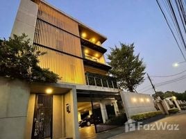 5 Bedroom House for sale in Phra Khanong, Bangkok, Phra Khanong