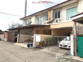 3 Bedrooms Townhouse for sale in Lahan, Nonthaburi Sue Trong Bang Yai