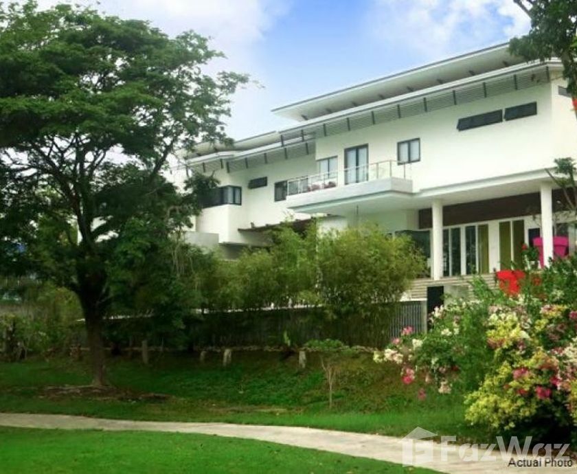 Studio Apartment for Rent at La Aldea Del Mar for ₱4,700/mo U1952409