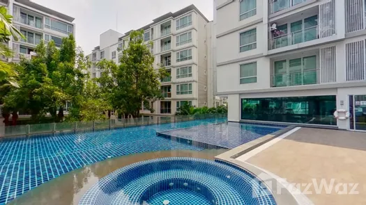 Photo 1 of the Piscine commune at Mayfair Place Sukhumvit 64