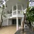 4 спален Таунхаус на продажу в Fantasia Villa 2, Samrong Nuea
