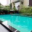 1 спален Квартира в аренду в The Emporio Place, Khlong Tan