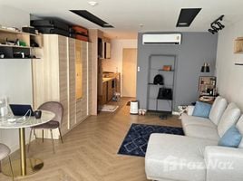 Studio Wohnung zu verkaufen im Sukhumvit Suite, Khlong Toei Nuea