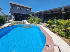 4 Schlafzimmer Villa zu verkaufen in Sattahip, Chon Buri, Bang Sare