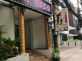  Shophouse for rent in Bangkok, Khlong Toei Nuea, Watthana, Bangkok