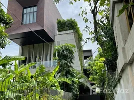 5 спален Вилла for rent in Щаттхана, Бангкок, Khlong Tan Nuea, Щаттхана