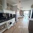 2 спален Квартира в аренду в Le Luk Condominium, Phra Khanong Nuea