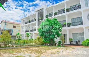 Furnished and Splendid 02 – Bedroom Apartment for Rent in Siem Reap – Svay Dangkum [POOL] in Svay Dankum, バタンバン