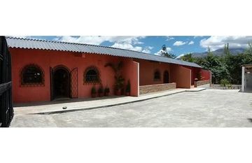 Apartment For Rent in Cotacachi in Garcia Moreno (Llurimagua), Imbabura