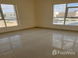 4 спален Вилла на продажу в Al Zaheya Gardens, Al Zahya