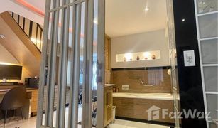 1 Bedroom Condo for sale in Pa Daet, Chiang Mai Galae Thong Tower