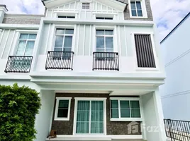 3 Bedroom Townhouse for rent at Indy Bangna Ramkhaemhaeng 2, Dokmai, Prawet