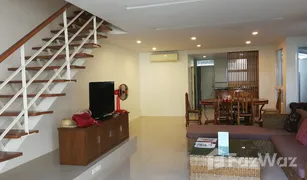 2 Schlafzimmern Reihenhaus zu verkaufen in Bo Phut, Koh Samui The Pool Residence