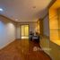 2 спален Кондо в аренду в Asoke Place, Khlong Toei Nuea