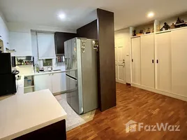 3 Bedroom Condo for sale at Baan Siriyenakat, Thung Mahamek