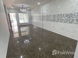 2 спален Таунхаус на продажу в Patak Villa, Чалонг