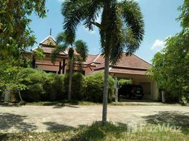 N/A Land for sale in Bang Sare, Pattaya 3 Rai Land With House For Sale In Bang-Saray Beach