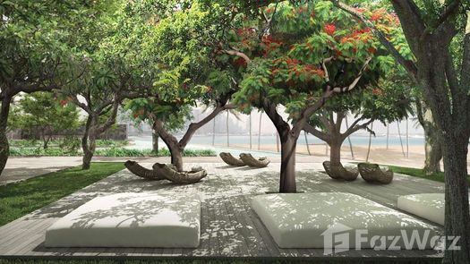Photo 1 of the Communal Garden Area at One at Palm Jumeirah